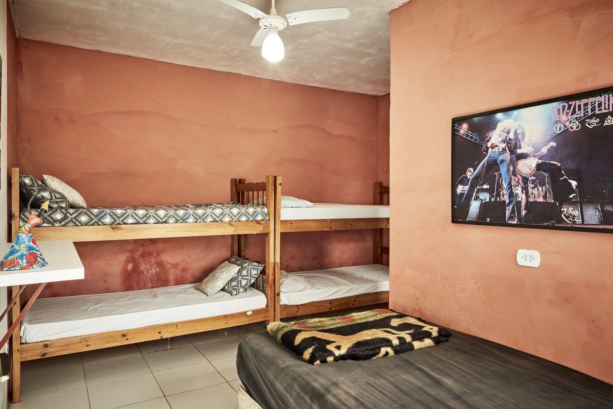 Canguru Hostel Araquari Zewnętrze zdjęcie